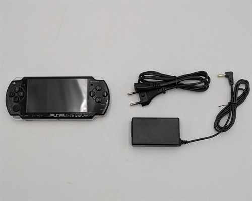 Playstation Portable - PSP-2004 - Sort - SNR 03-27401022-PSP2004 (B Grade) (Genbrug) 